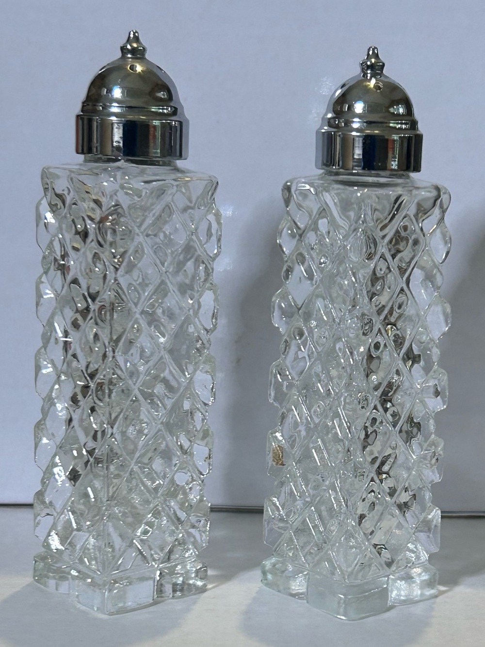 Vintage Clear Cut Crystal Glass Salt & Pepper Shakers w Shiny Silver Toned Tops